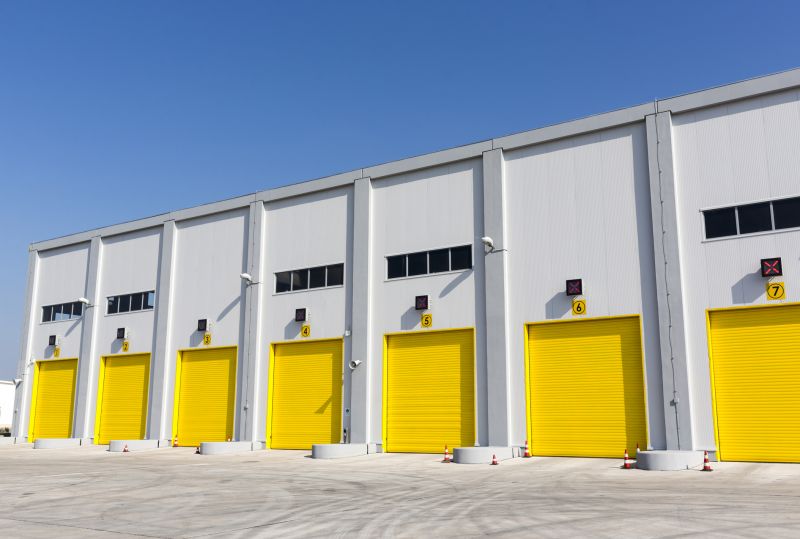 Warehouse Garage Construction in Pearland, TX